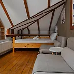 Villa Interbelic Near Old Town *