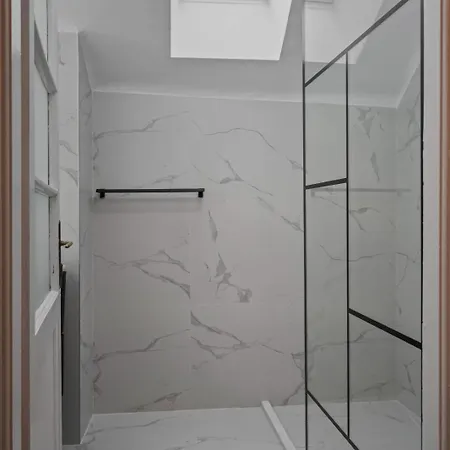 Interbelic Near Old Town 别墅 *