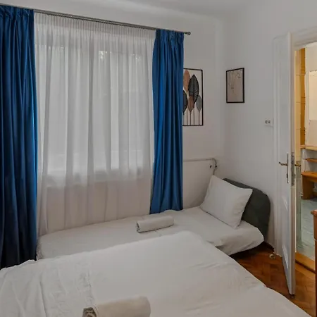 Interbelic Near Old Town 别墅