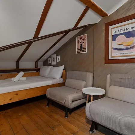 Interbelic Near Old Town 别墅