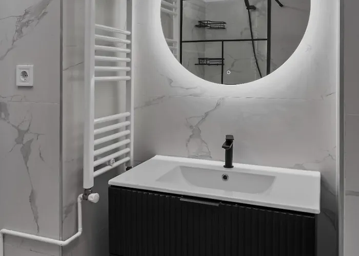 Interbelic Near Old Town Villa