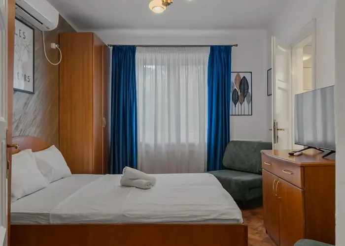 Interbelic Near Old Town *