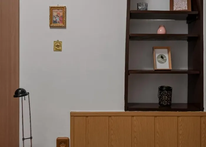 Interbelic Near Old Town Villa Bukarest