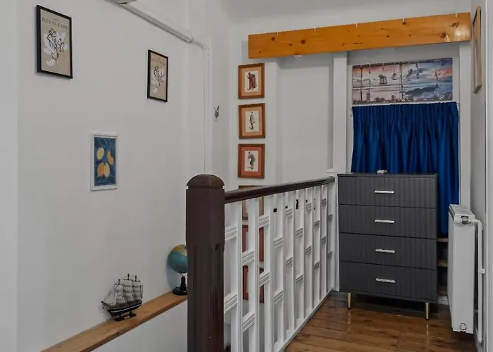 Villa Interbelic Near Old Town