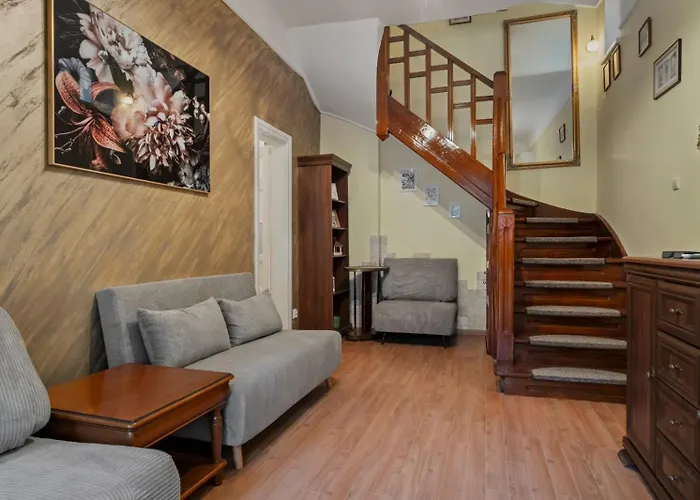 Interbelic Near Old Town Вилла Бухарест