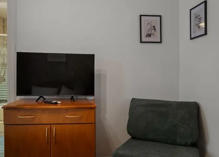 Interbelic Near Old Town Villa